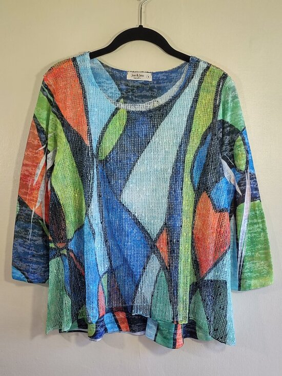 Jess & Jane Tops - Jess & Jane Vibrant Top w/ Overlay Sz Small 3/4 Sleeve Artsy Boho Abstract
